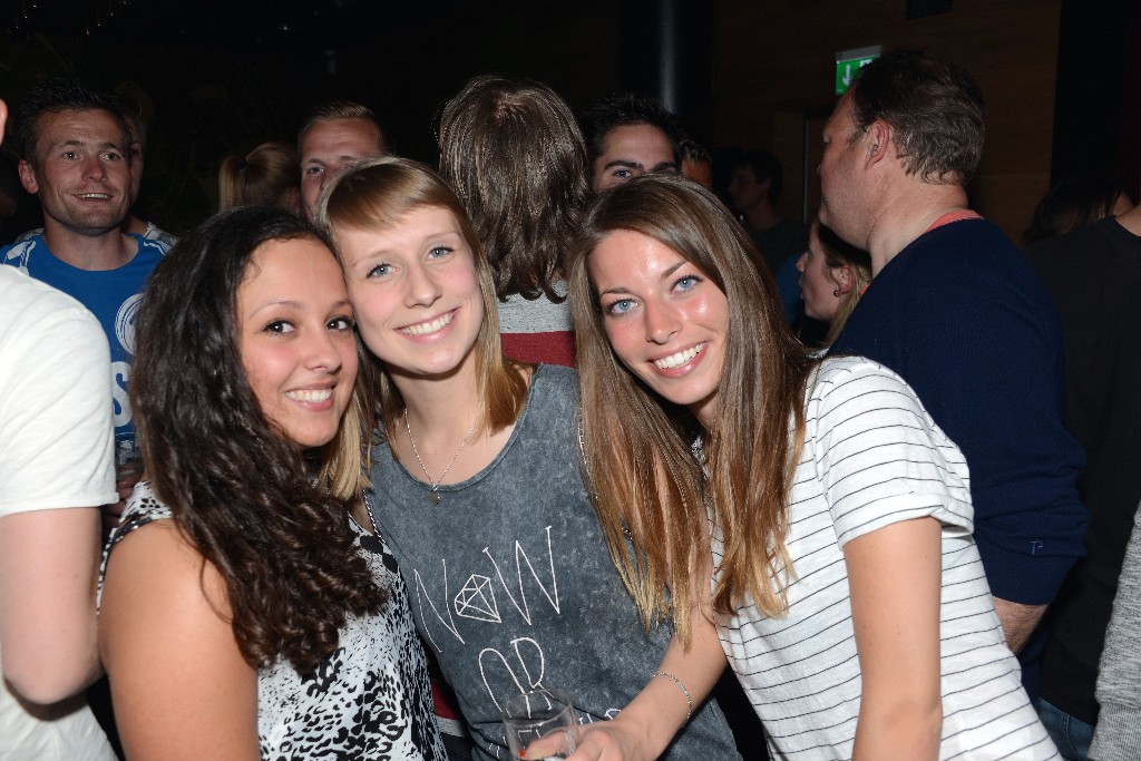 ../Images/Kite Board Open 2015 Zaterdag afterparty Oak 087.jpg